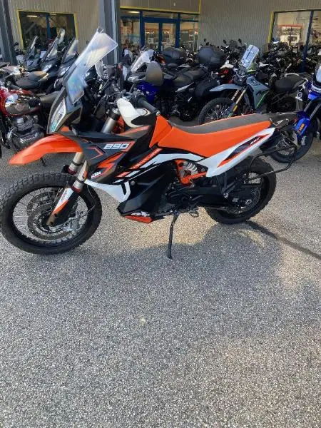 890 ADVENTURE R