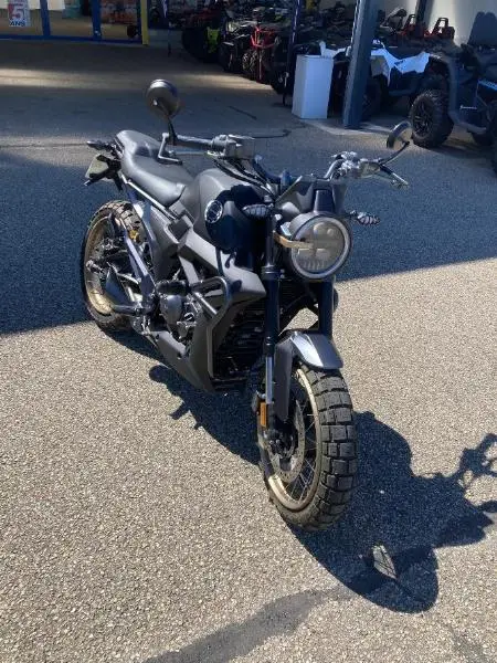 125 SCRAMBLER X