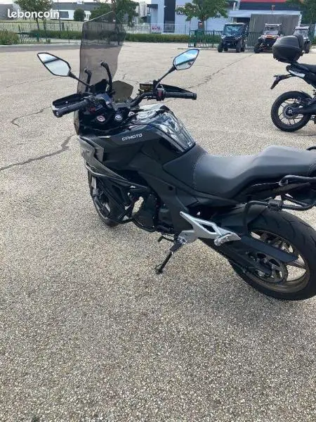 MT 700