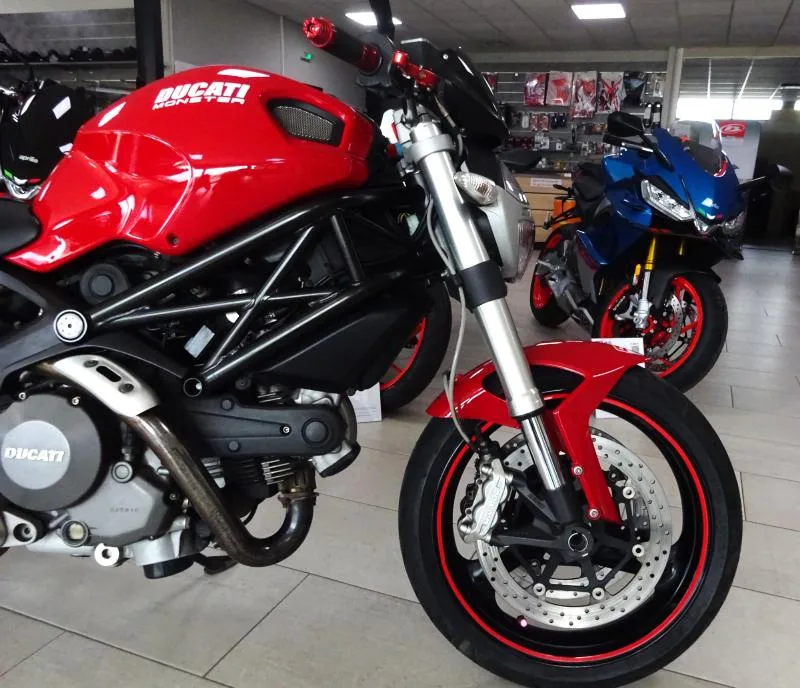 696 MONSTER