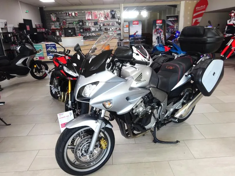 CB 1000 F