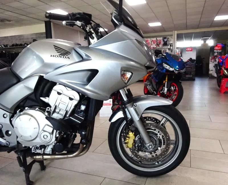 CB 1000 F
