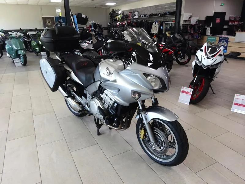 CB 1000 F