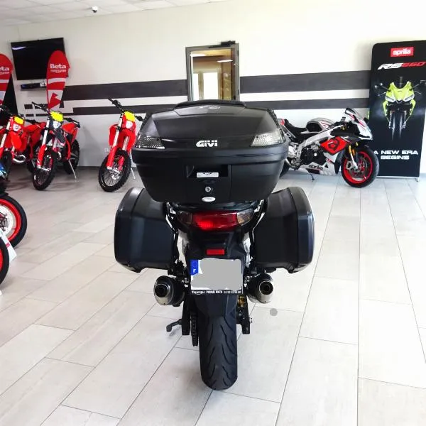 CB 1000 F