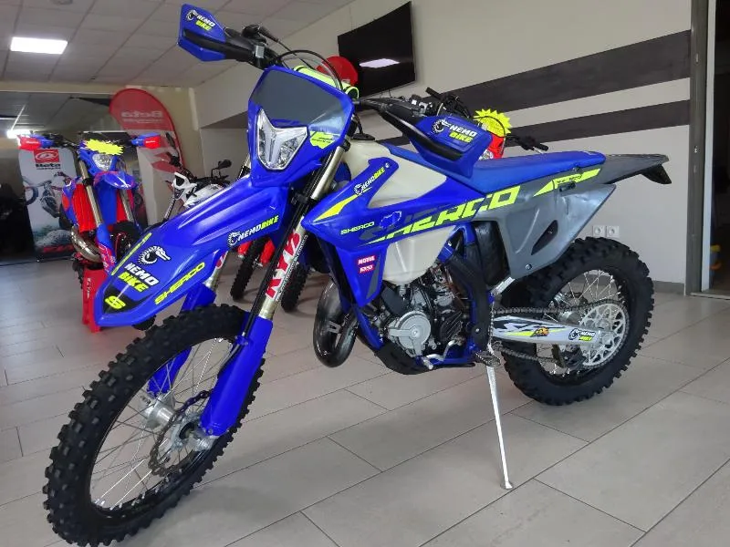 125 SE FACTORY