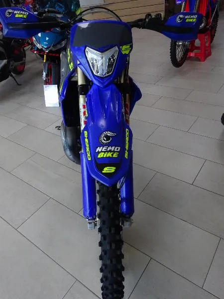 125 SE FACTORY