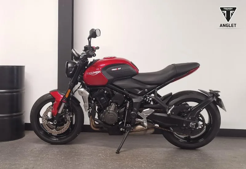 TRIDENT 660
