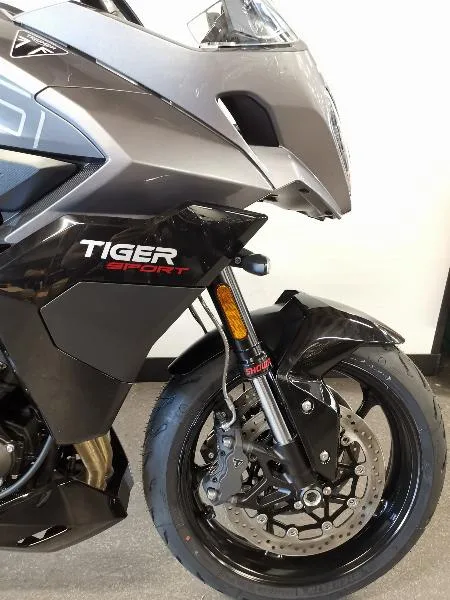 TIGER 800