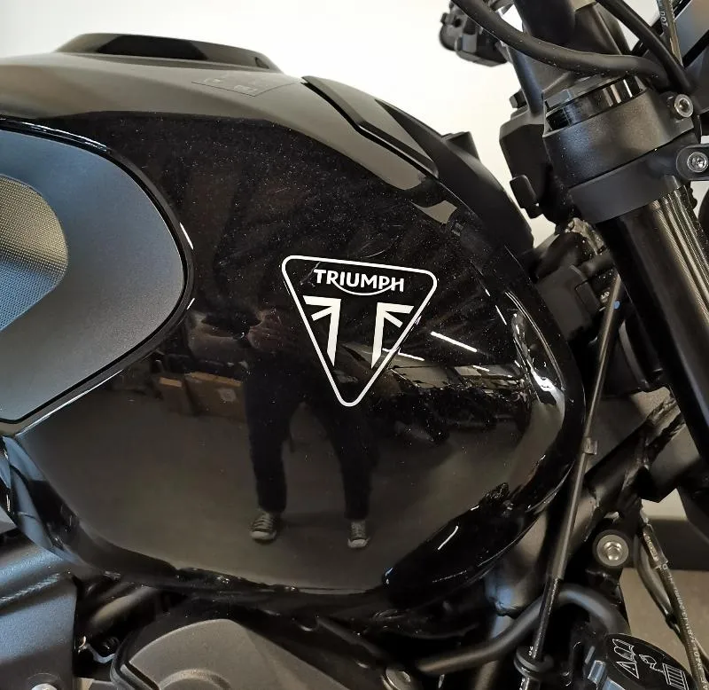 TRIDENT 800