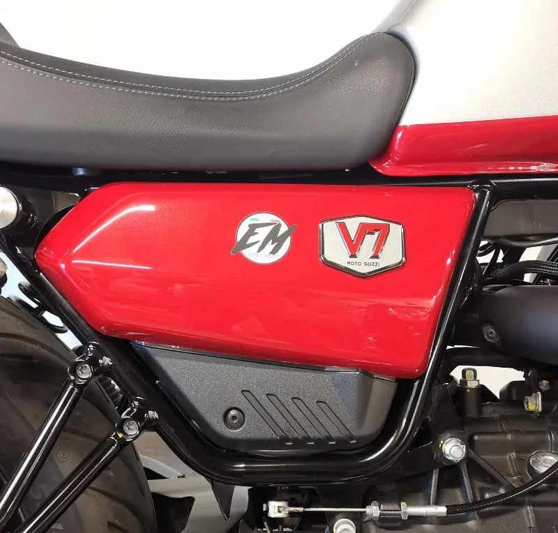 V7 STONE CORSA