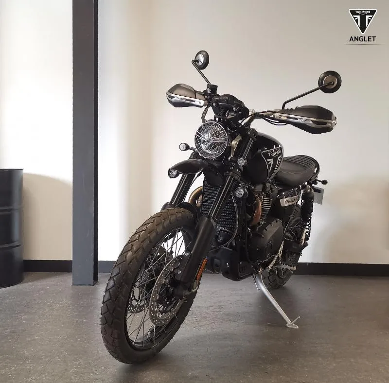 SCRAMBLER 1200 Bond Edition