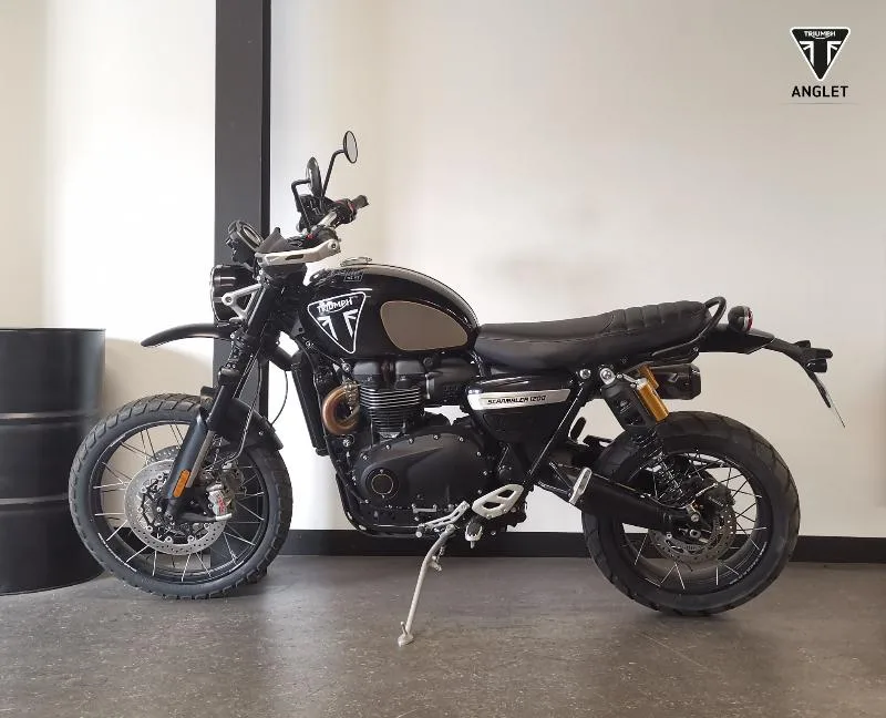 SCRAMBLER 1200 Bond Edition