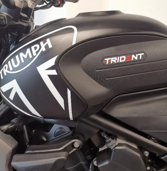 TRIDENT 660