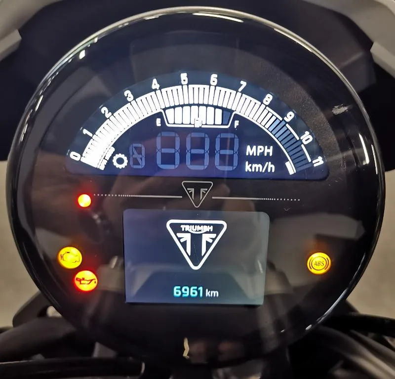 TRIDENT 660
