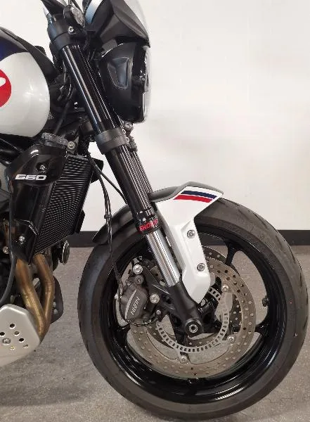 TRIDENT 660