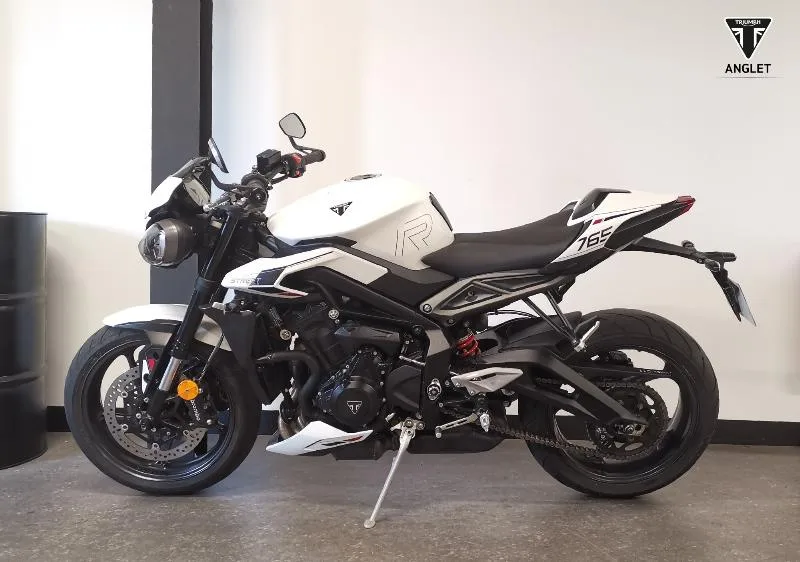 STREET TRIPLE 765 R