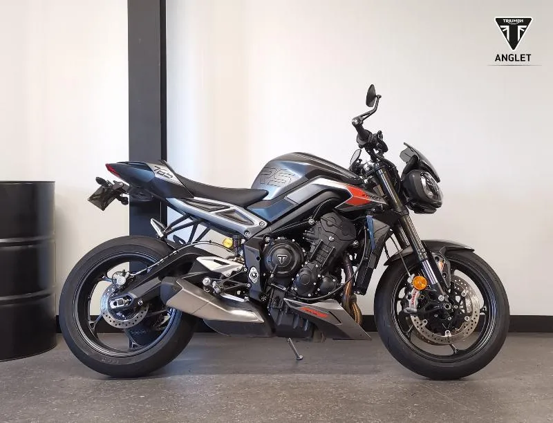 STREET TRIPLE 765 RS