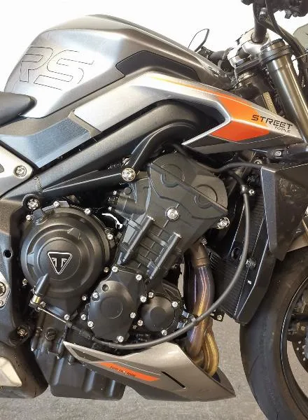 STREET TRIPLE 765 RS