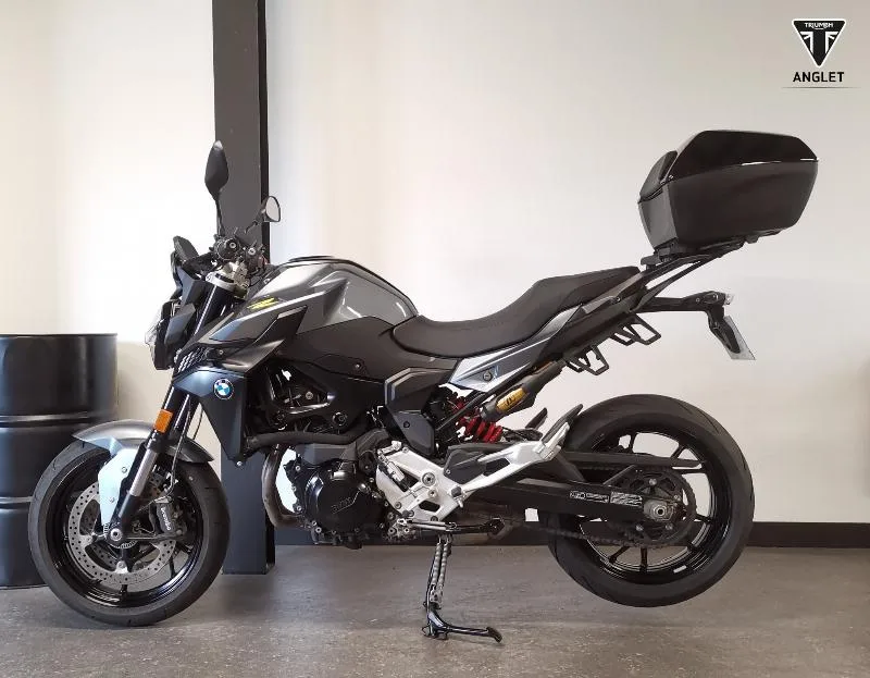 F 900 R