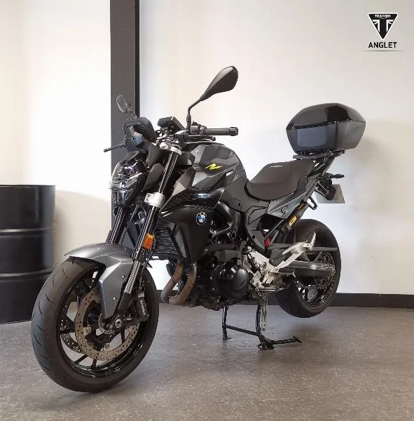 F 900 R