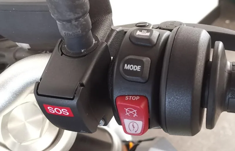 F 900 R