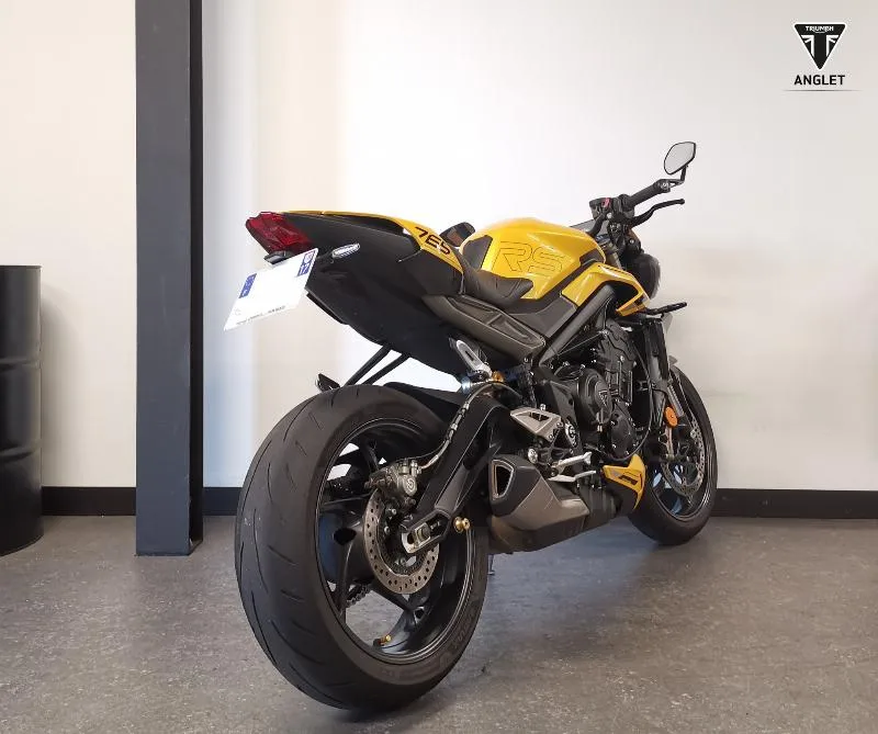 STREET TRIPLE 765 RS
