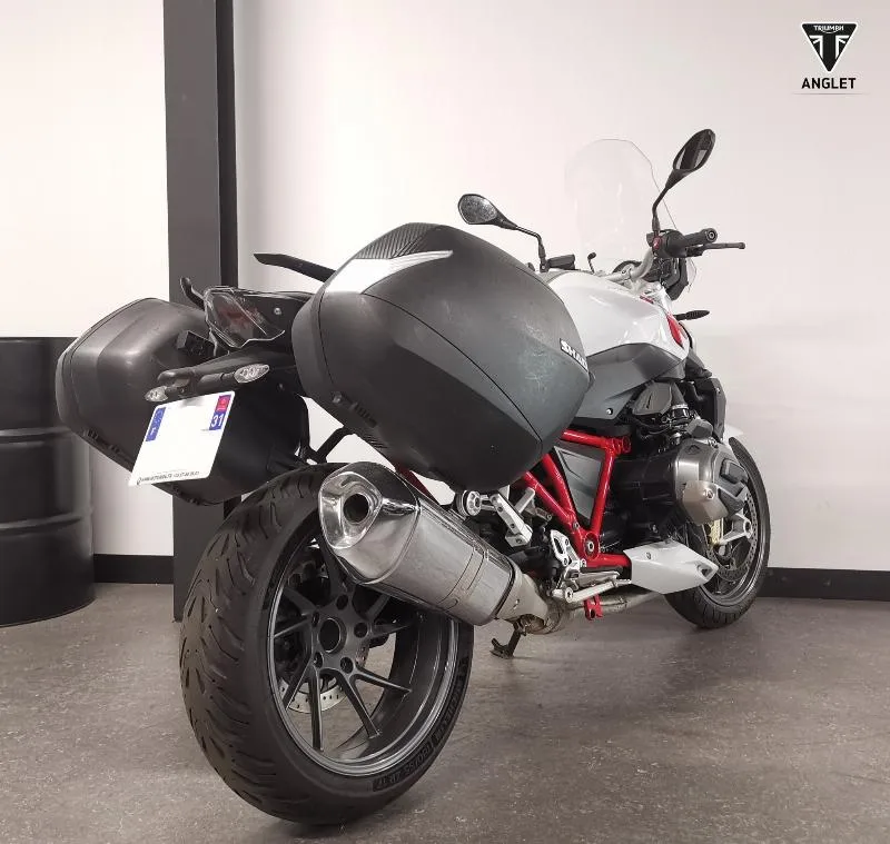R 1200 R