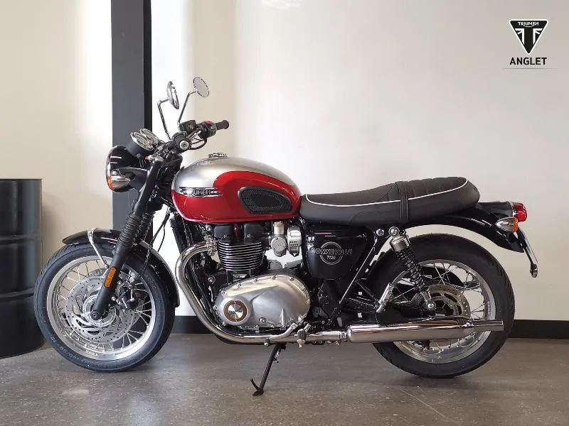 BONNEVILLE T120