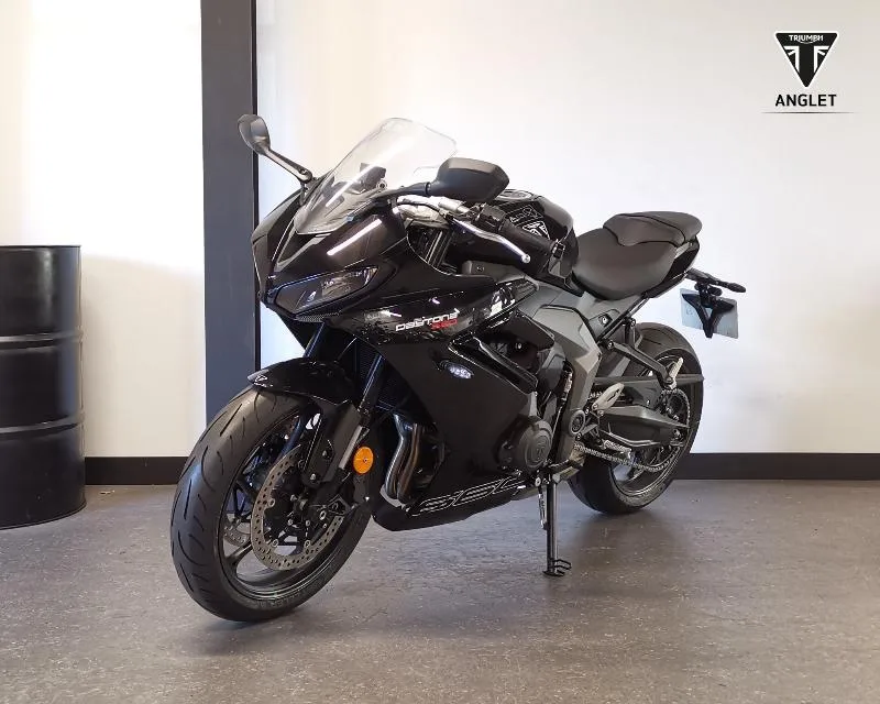 	DAYTONA 660
