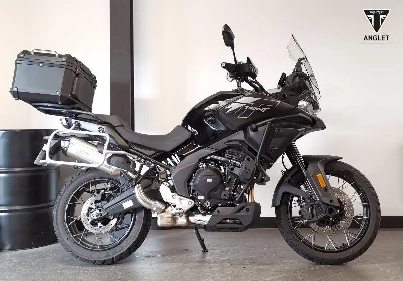 MT 700