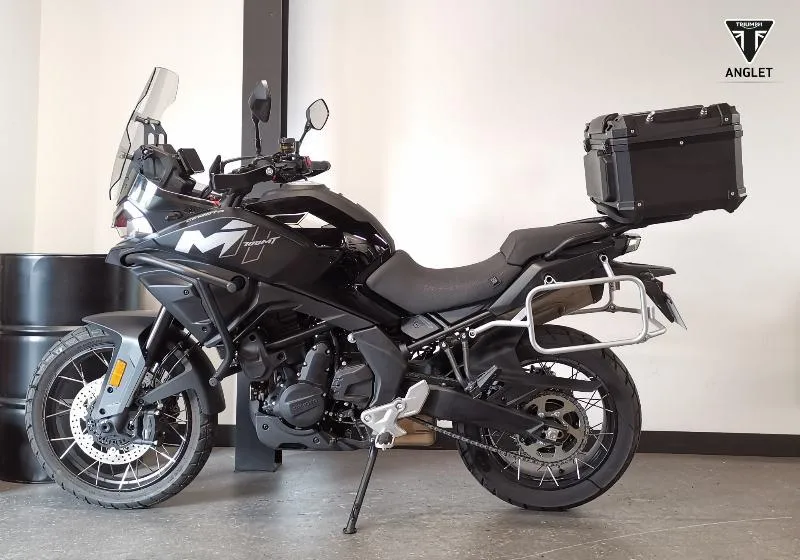 MT 700