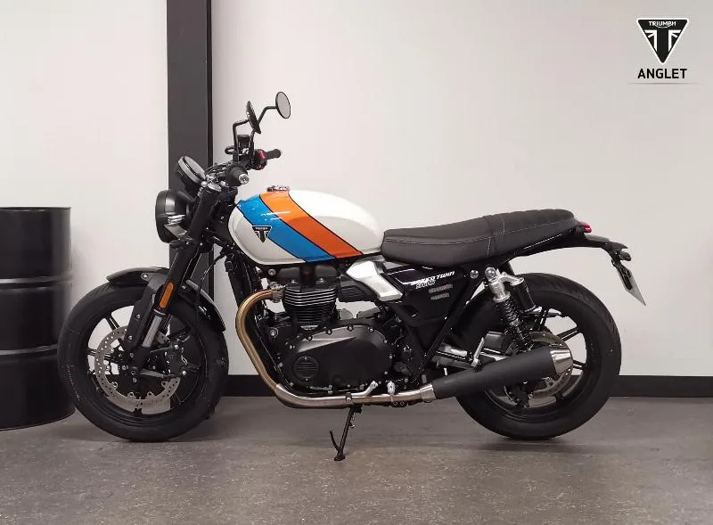 SPEED TWIN 900