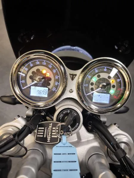 SPEED TWIN 1200