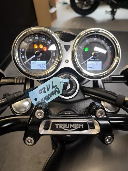 BONNEVILLE T120