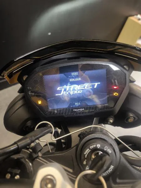 STREET TRIPLE 765 RS