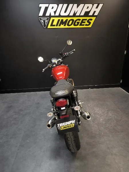 STREET TWIN  900