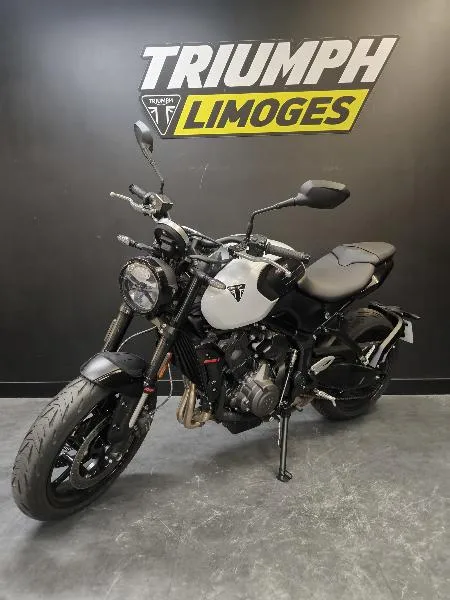 TRIDENT 660