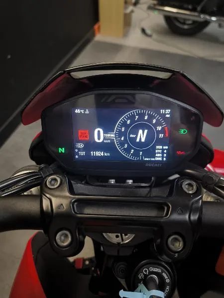 HYPERMOTARD