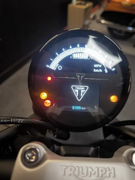 TRIDENT 660