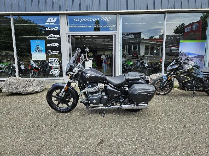 SUPER METEOR 650 2023