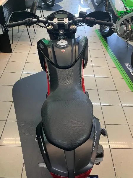 HYPERMOTARD