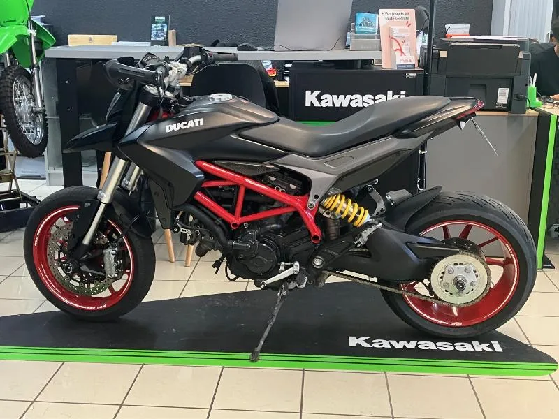 HYPERMOTARD