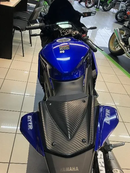 YZFR3