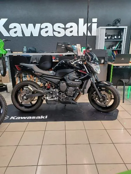 XJ6N