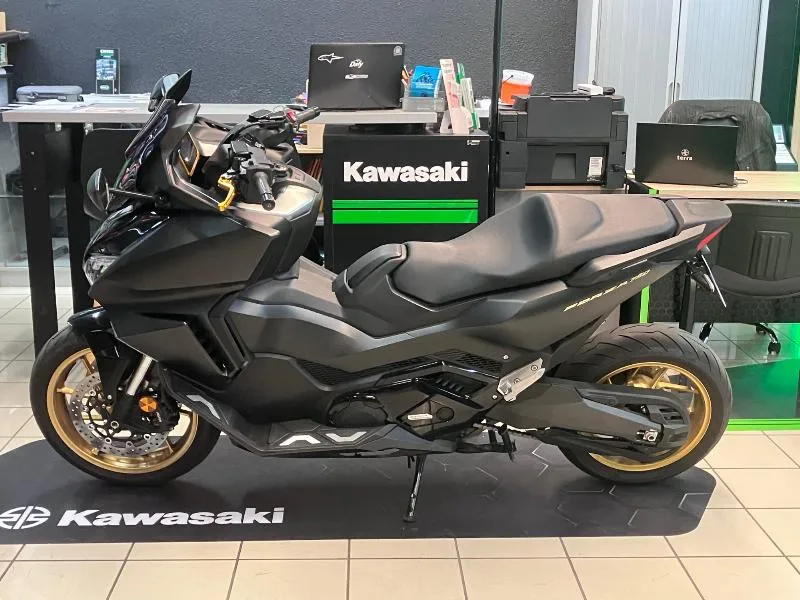 NSS FORZA 750