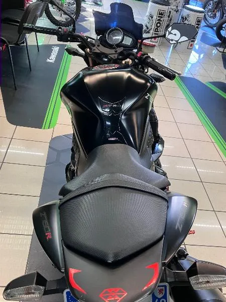 Z 750 R