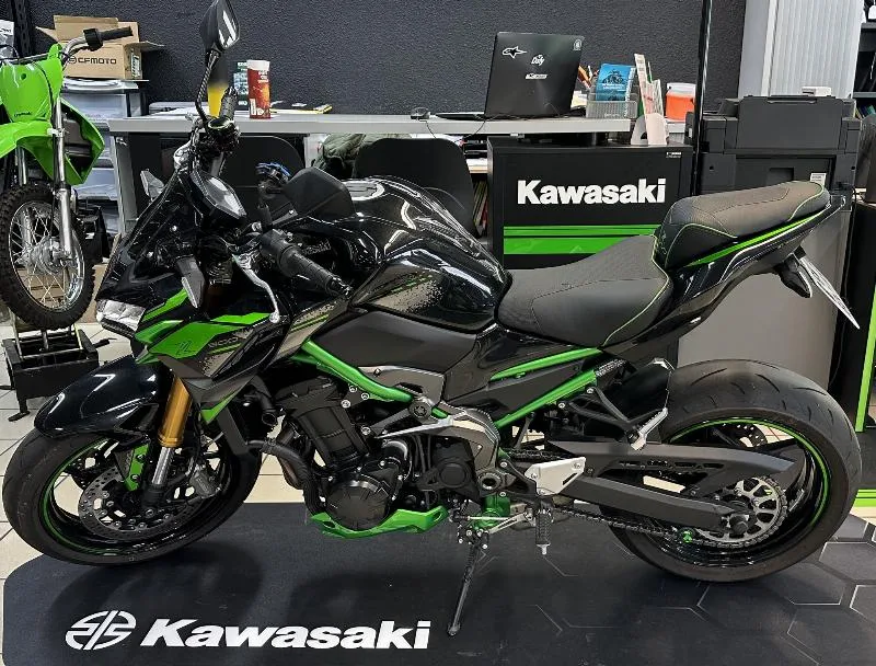 Z 900