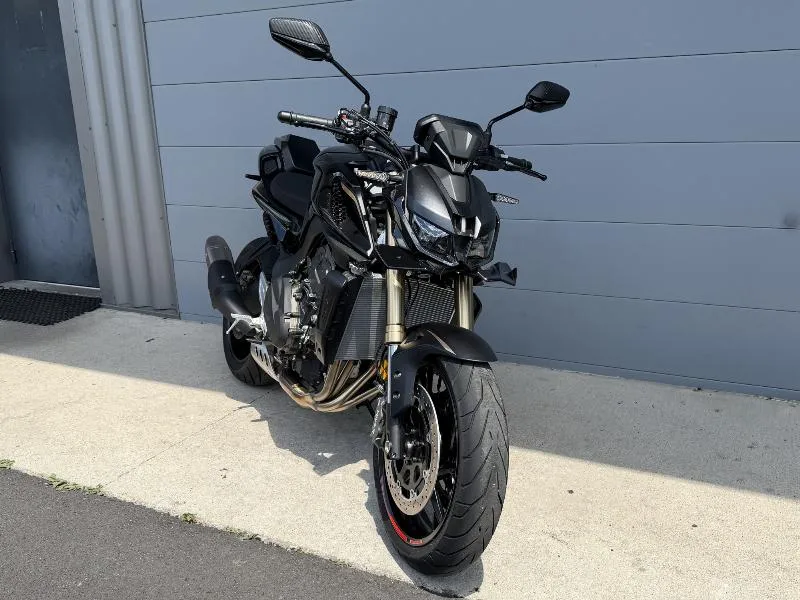SRK 800 DARK