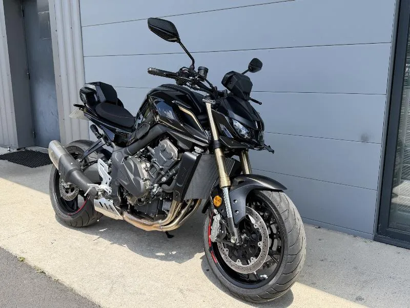 SRK 800 DARK