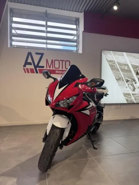 CBR 1000 RR FIREBLADE